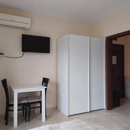 Destination Bulgaria 2000 Cascadas Private Summer Family Apartments Pantai Sunny Bagian luar foto