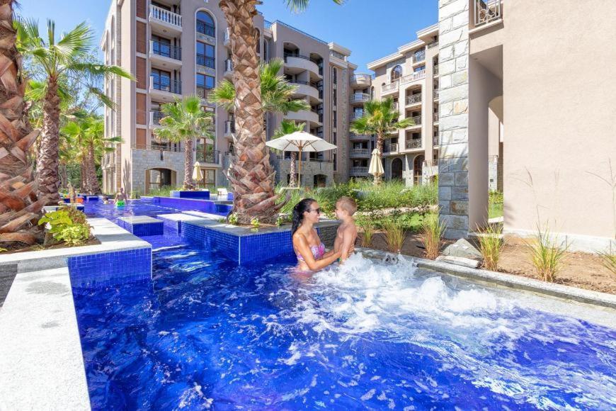 Destination Bulgaria 2000 Cascadas Private Summer Family Apartments Pantai Sunny Bagian luar foto
