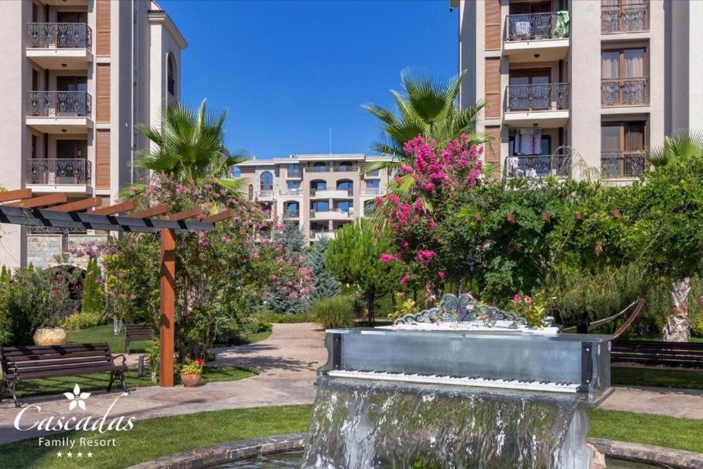 Destination Bulgaria 2000 Cascadas Private Summer Family Apartments Pantai Sunny Bagian luar foto