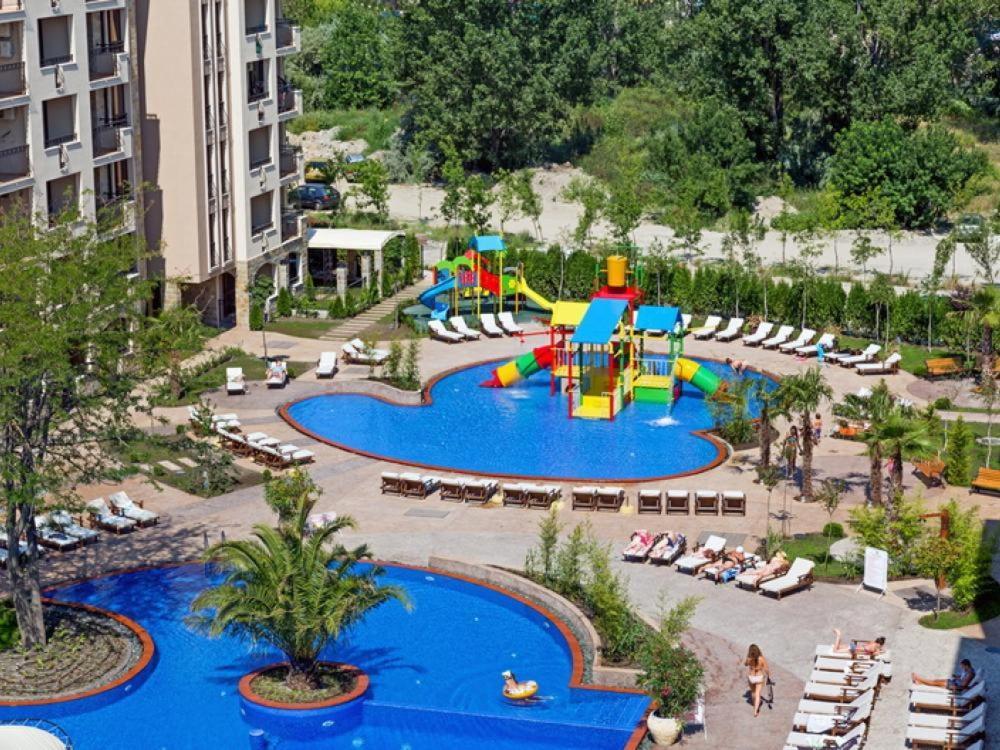 Destination Bulgaria 2000 Cascadas Private Summer Family Apartments Pantai Sunny Bagian luar foto