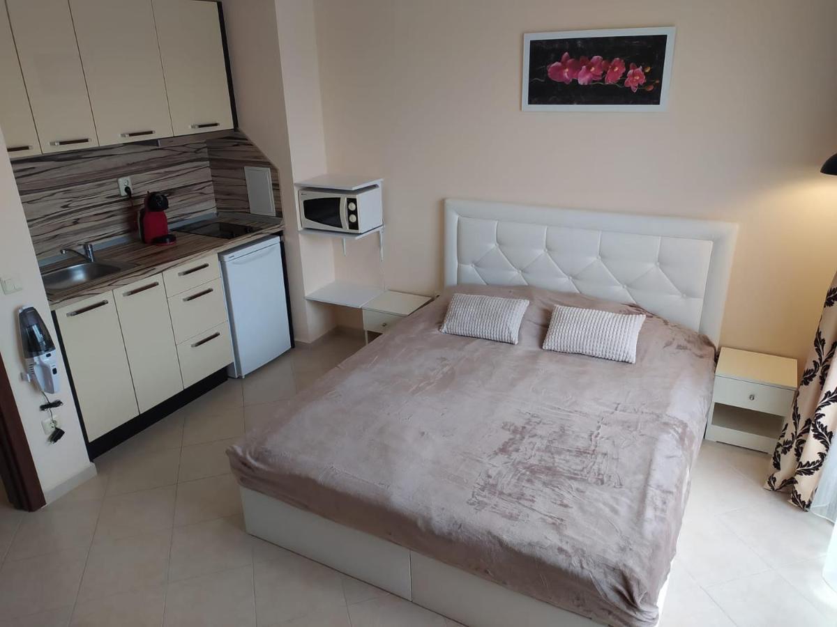 Destination Bulgaria 2000 Cascadas Private Summer Family Apartments Pantai Sunny Bagian luar foto