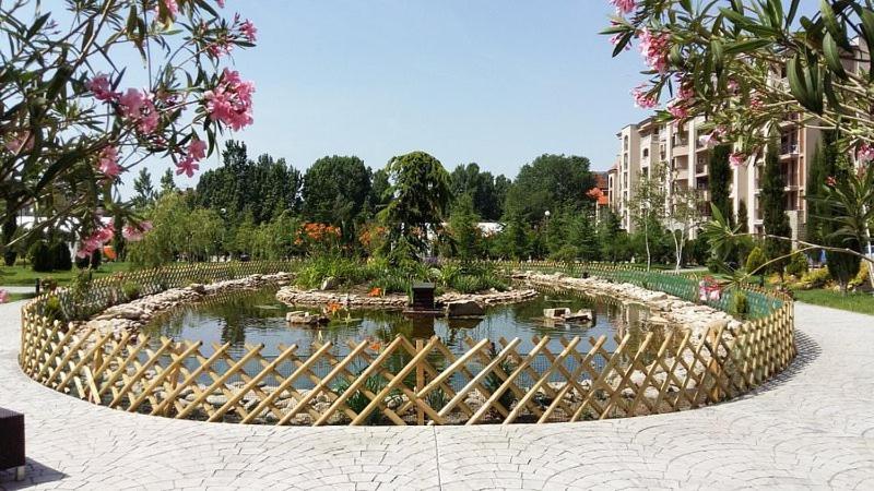 Destination Bulgaria 2000 Cascadas Private Summer Family Apartments Pantai Sunny Bagian luar foto