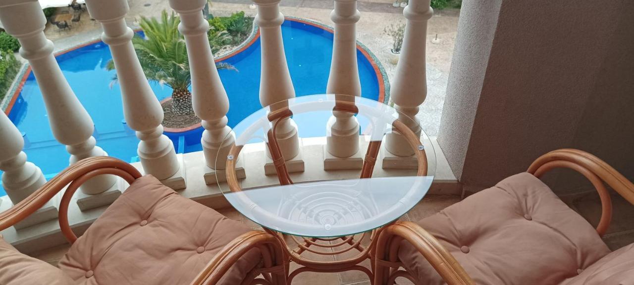 Destination Bulgaria 2000 Cascadas Private Summer Family Apartments Pantai Sunny Ruang foto